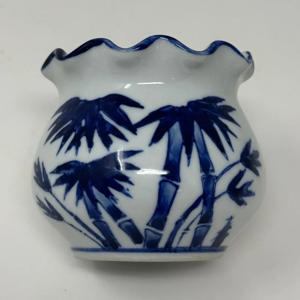 Vintage Blue & White Chinoiserie Bamboo Cachepot Planter Vase Scalloped Rim